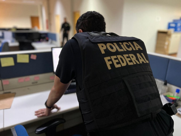 Foto da reportagem Operação da Polícia Federal mira Taboão da Serra em investigação sobre lavagem de dinheiro e evasão de divisas