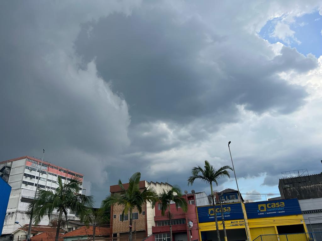 Foto da reportagem Semana será de calor, chuva e instabilidade em Taboão da Serra, Embu das Artes e Itapecerica da Serra